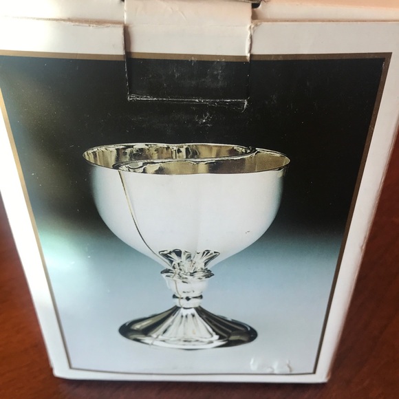 New in box silver plated heart to heart goblet set - Picture 6 of 8